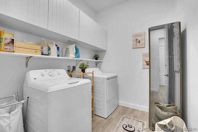 Building Photo - 1113 Tangled Orch Trce