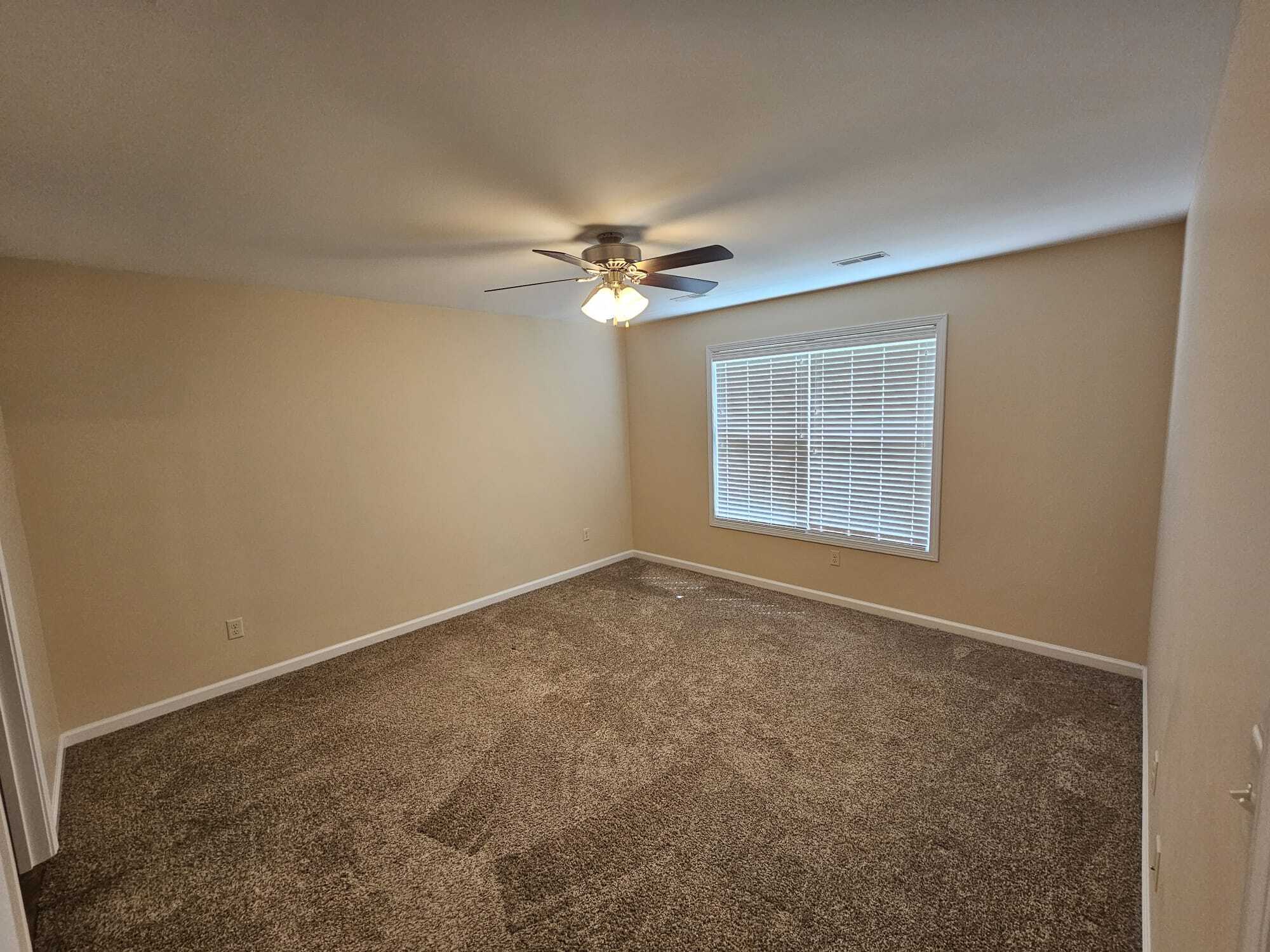 Bed 2 - 2647 Travelers Way
