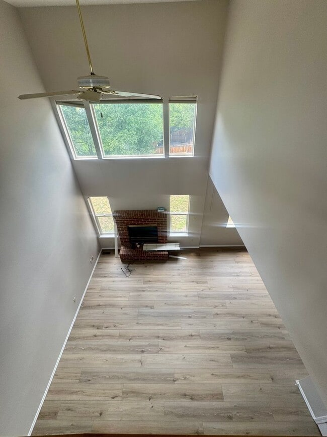 Building Photo - Updated Home in Peregrine