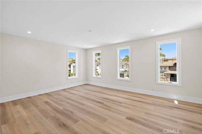 Building Photo - 22661 Sweet Meadow