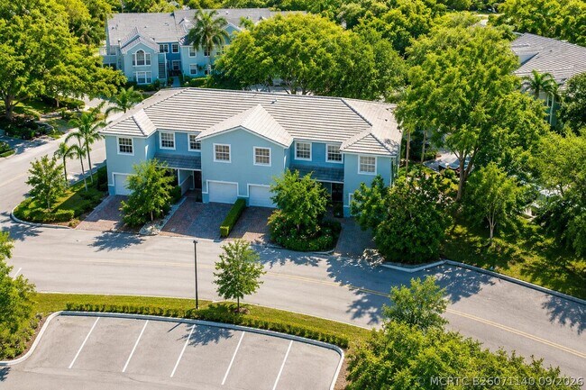 Building Photo - 1030 Crystal Way