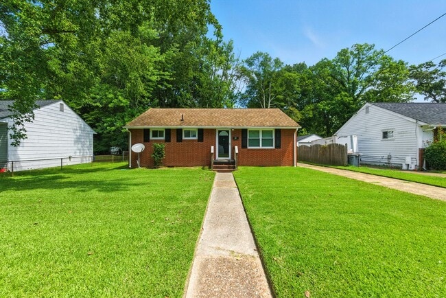 Primary Photo - 206 Cynthia Dr
