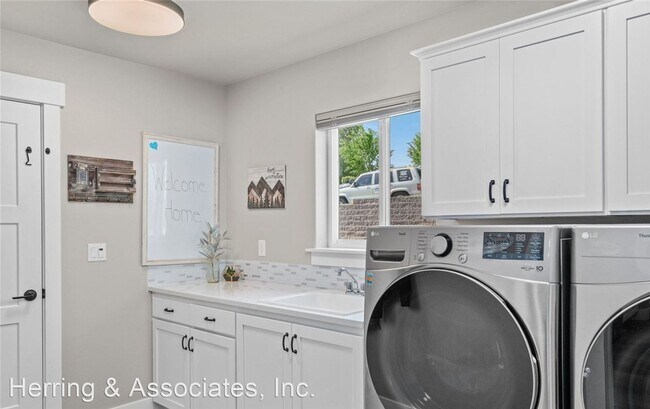 Building Photo - 3 br, 3 bath House - 3020 Riverview Lane