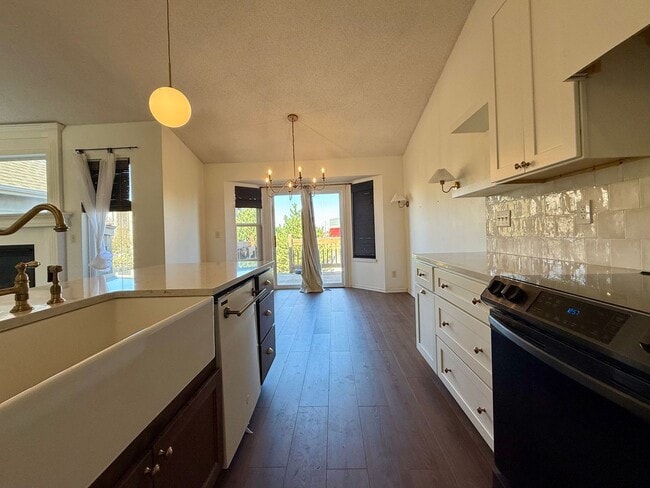 Building Photo - 11420 E Pine Meadow Ct