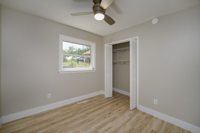 Building Photo - 68 Palmer St