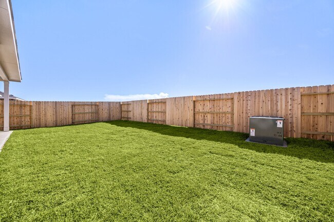 Building Photo - 28947 Rustic Robin Ln