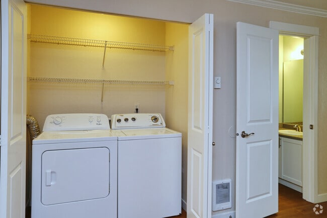 2BR, 2.5BA - 1,202SF - Hubbard's Crossing
