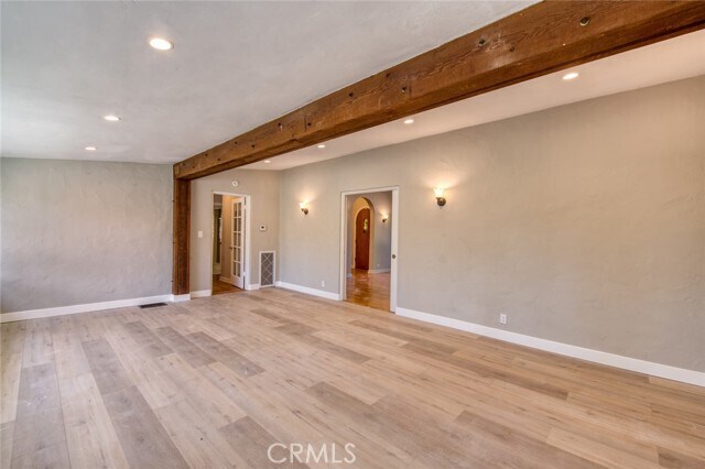 Building Photo - 1096 Armada Dr