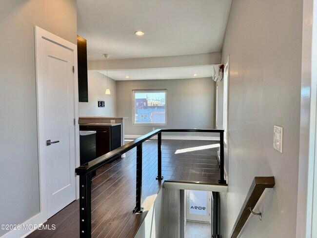 Building Photo - 909 Asbury Ave