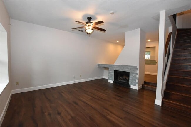 Building Photo - 11404 Walnut Ridge Dr