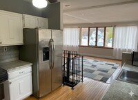 Building Photo - 165 Gaston St