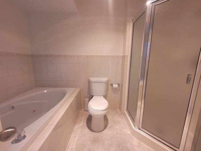 Building Photo - Bayview Townhouse Condo in Blaine with Garage - 4th St.