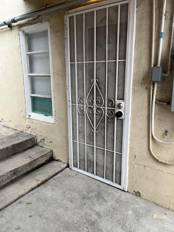 Building Photo - 4037 1/2 National Ave, San Diego, CA 92113