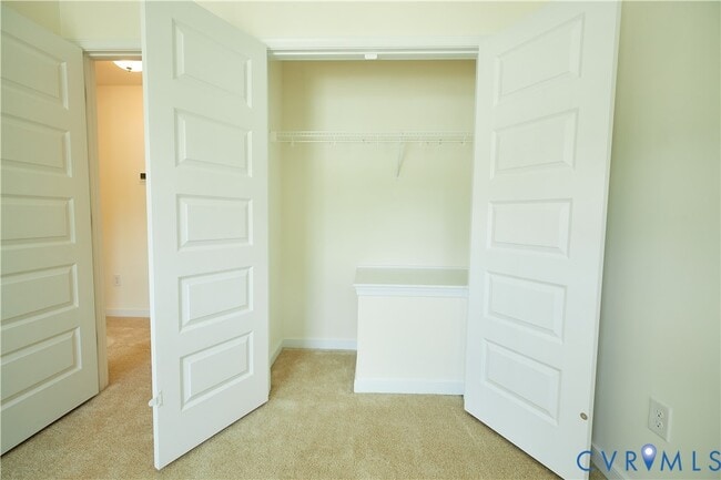 Building Photo - 216 Greenpark Rd