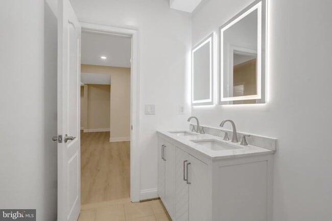 Building Photo - 8305 Covington Woods Ct