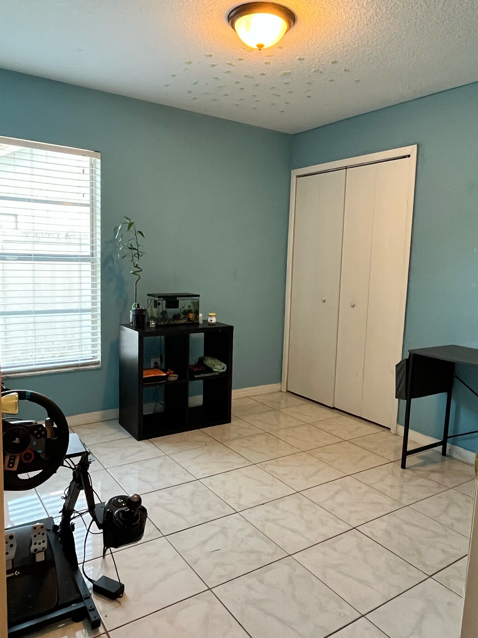 Building Photo - 111 Rosewood Ct