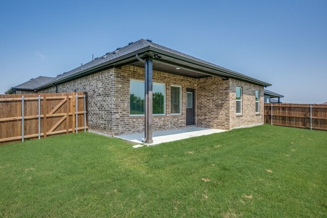 Building Photo - 4013 Bluestem Blvd