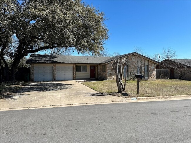 Building Photo - 304 S Mt Rushmore Dr