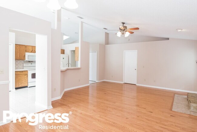 Building Photo - 471 Moby Dick Dr N