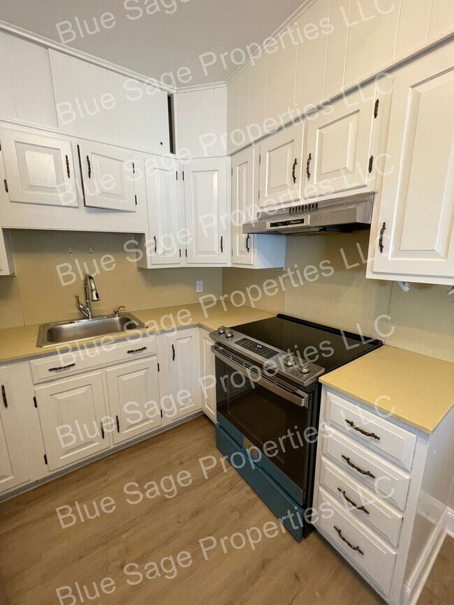 Building Photo - Beautiful 3 Bedroom 1 Bath in Marcus Hook