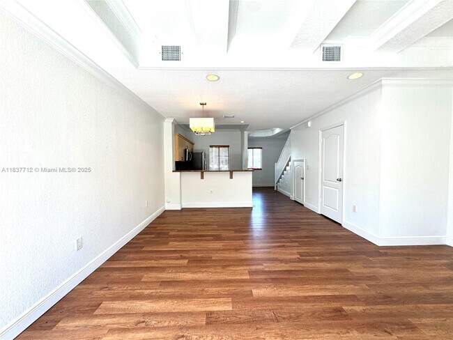 Building Photo - 11667 NE 18th Dr
