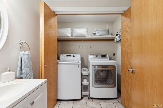 Building Photo - 8341 Decoy Run