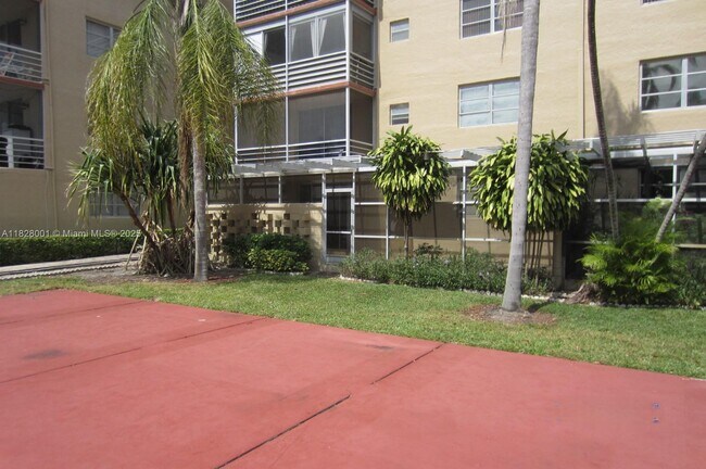 Building Photo - 406 NW 68th Ave