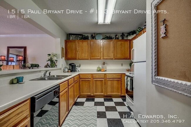 Building Photo - Bryant Drive Apartments