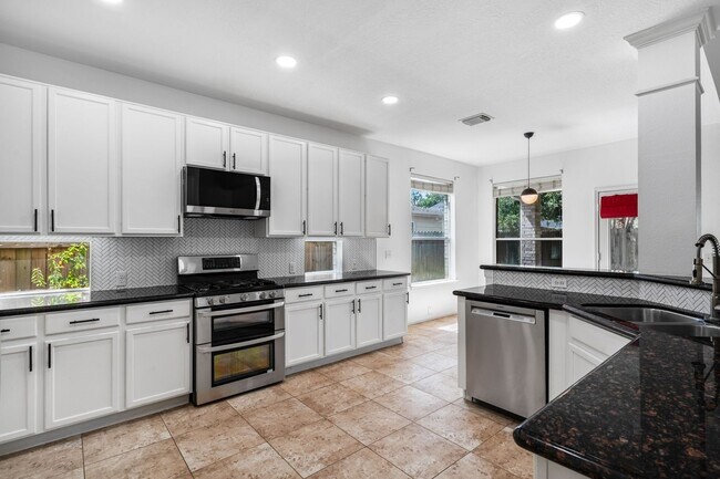 Building Photo - Gorgeous Pulte home in Sunrise Lakes
