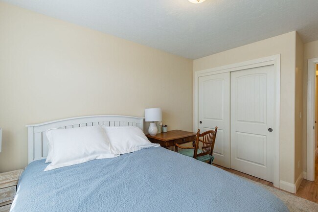Building Photo - Beautiful Home in the Heart of Eagle