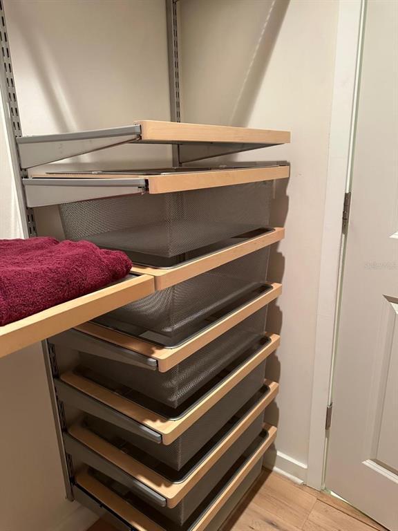 Building Photo - 777 N Ashley Dr