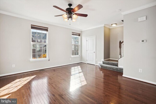 Building Photo - 7106 Santa Cruz Pl