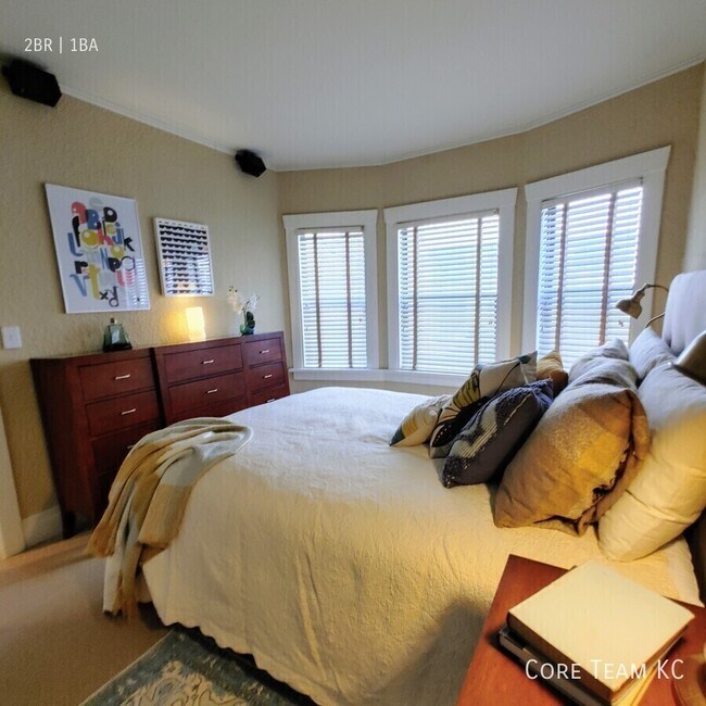 Building Photo - 3818 Walnut St