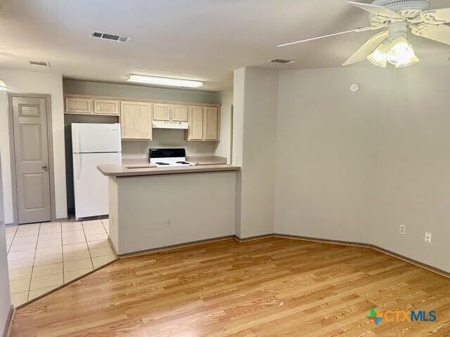Building Photo - 802 Sagewood Trail