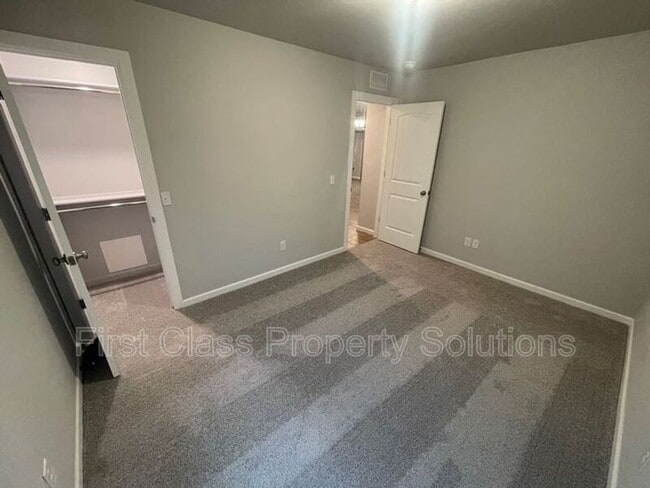 Building Photo - 19917 Forsythe Dr