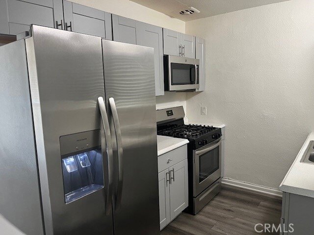 Building Photo - 36947 Melrose Dr