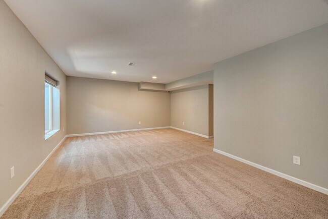 Building Photo - $3,325 - 3 Bed, 3 Bath Home in Centennial ...