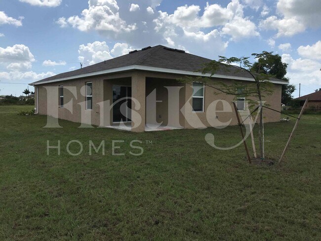 Building Photo - 217 NW 9th St