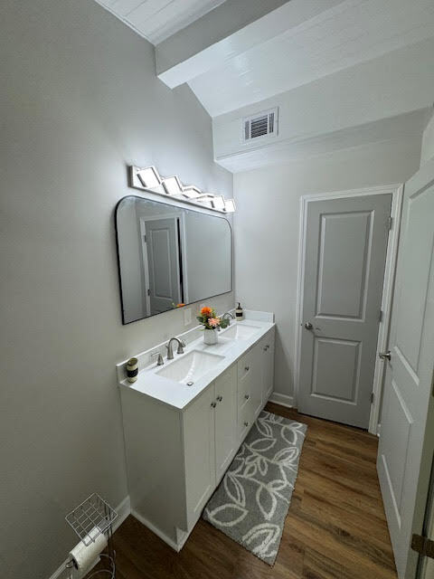 Building Photo - 8820 Manoo Pl