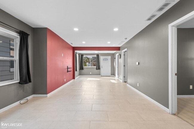 Building Photo - 8281 Meadow Ave