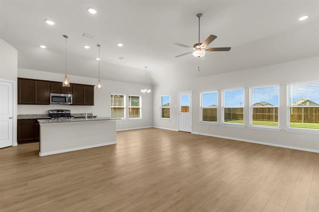 Building Photo - 1708 Etosha Dr