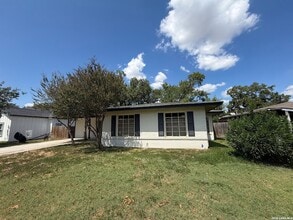 Building Photo - 543 Brightwood Pl