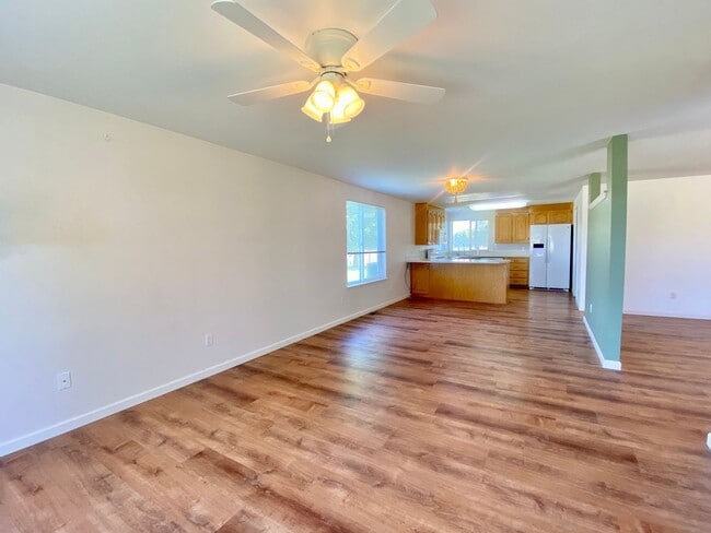 Building Photo - 3 Bedroom Home in Rural West Valley