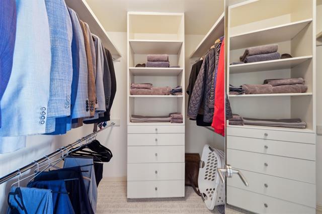 Building Photo - 3831 Turtle Creek Blvd