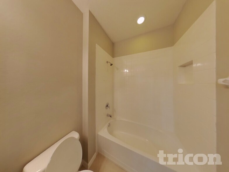 Building Photo - 13513 Paddington Wy