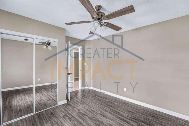 Building Photo - 1045 Blinken St