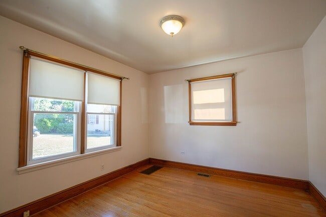 Building Photo - 2 Bed, 1 Bath Rancher in Martinsburg, WV