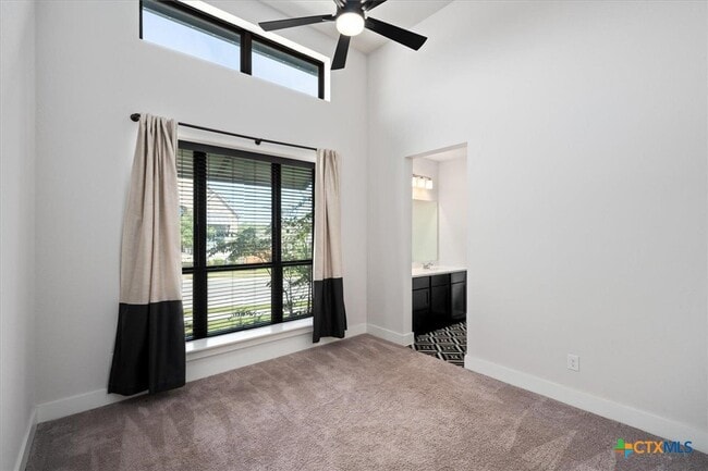 Building Photo - 412 Pin Cherry Pass