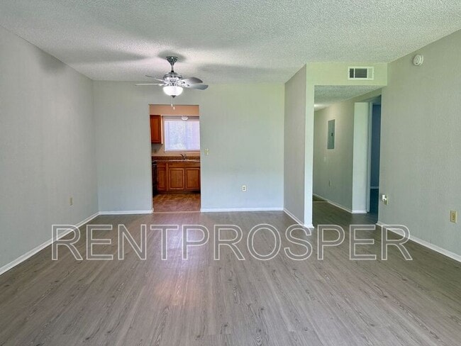 Building Photo - 4117 S Semoran Blvd