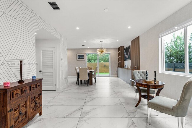 Building Photo - 10373 NW 68th Terrace